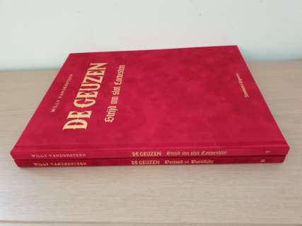 Willy Vandersteen / Eugeen Goossens | De Geuzen 7+8 - Strijd om slot Loevestein + Verraad in Duindijke + Opdrachttekening Eugeen Goossens - Fluwelen - Cartonné - EO - (2014/2015) | Catawiki