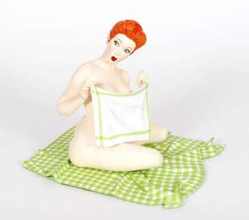Girls | ATTAKUS : Betsy Picnic, hommage aux Pin-Up améric… | Banque Dessinée