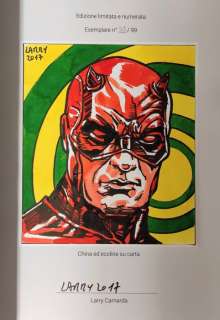 Larry Camarda | Rock’n Comics - Larry Camarda - catalogo mostra + illustrazione originale Devil - Broché - EO - (2017) | Catawiki