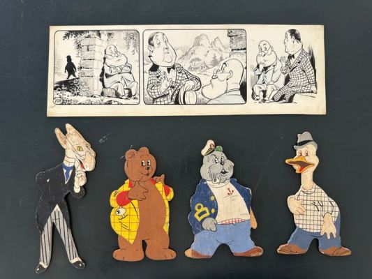 Marten Toonder (Studio’s) - 1 Original page + 4 figurines en bois Tom Poes - Koning Hollewijn - 1958 | Catawiki