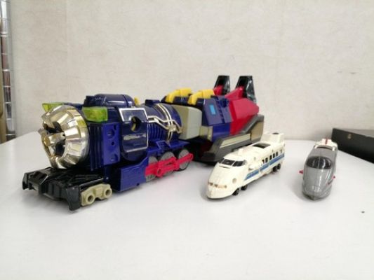 TAKARA DX Limited Express Combination Might Gaine Brave Express Might Gaine | eBay Europe (Buy It Now)