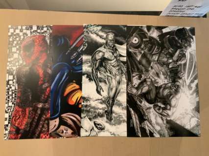 Various Artists | Four High Quality Art Prints! Deadpool - B&W Hulk vs Iron Man in Hulkbuster Armor, B&W Vision and Wolverine - Page volante - EO - (2019) | Catawiki