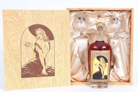 Berthet | Pin-up : Bouteille d’Armagnac hors-d’Ã¢ge avec ses… | Banque Dessinée