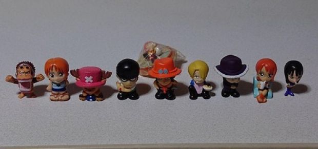 ONE PIECE Mini Figure lotto set 10 Sanji Zoro Chopper Nami Robin Ace Badge | eBay Europe (Buy It Now)