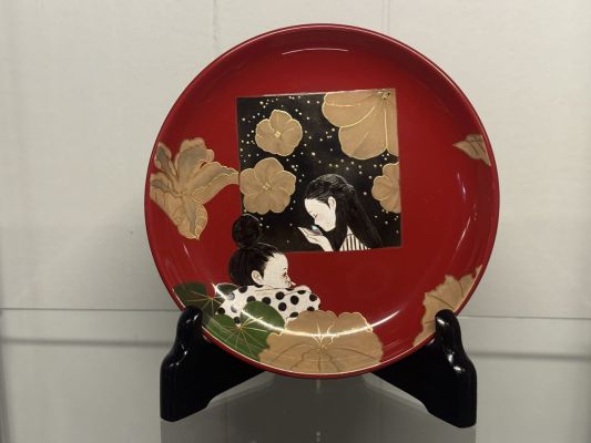 One of a Kind Peach Momoko Lacquer Plate | Raremarq (Buy It Now)