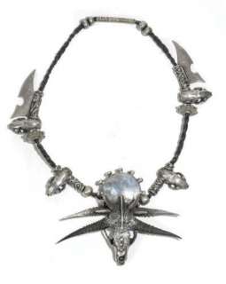 André Lassen (Né En 1949) | André LASSEN Collier. Formé d’un pendentif en alliage d’argent figuran | Tessier Sarrou