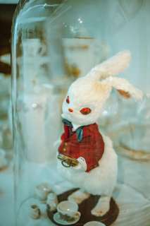 B. Lacombe et J. Martinez - Le lapin - Alice au pays des merveilles