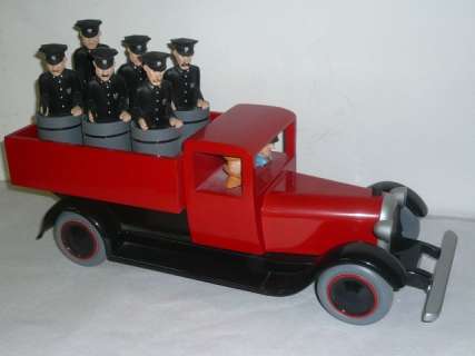 Tintin En Amérique | CAMIONNETTE ROUGE | Artcurial