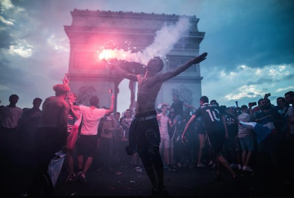 Sports Art | Le Monde est à Nous - Photographie originale d’Alexis Berg | Achetez de l’Art