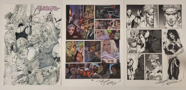 Troïano (Enzo) - 1 Affiche Dédicacée Par L’auteur (420/300 Mm) Et 2 Planches Imprimées Sans Texte, Une En Noir Et Blanc L’autre En Couleurs Et Toutes Deux Avec Dédicaces de L’auteur (465/320 Mm). | Lot 333 : | misc / divers