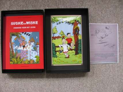 Willy Vandersteen / Paul Geerts | Suske en Wiske - Vrienden voor het Leven - Emaillen plaat + Grootformaat album met pentekening door Paul Geerts - Cartonné - EO - (2005) | Catawiki