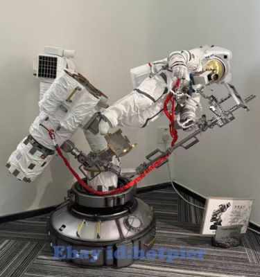 Taikonaut Blitzway 1/4 Scale Shenzhou 12 Chinese Astronaut Statue Resin Model | eBay US (Buy It Now)