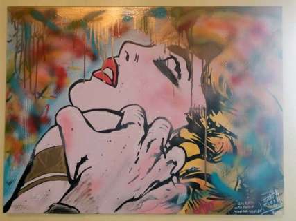 Tushikuni (1973) | stencil - IN BED WITH WONDERWOMAN / SPRAYPAINT ON CANVAS - Exemplaire unique (2023) | Catawiki